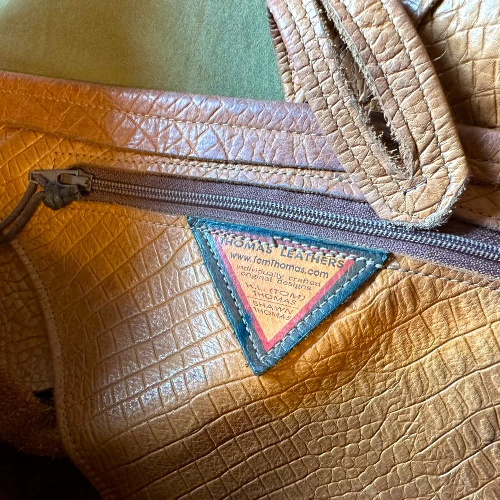 THOMAS LEATHER CAMEL COLOR CROSSBODY BAG. - Picture 5 of 10